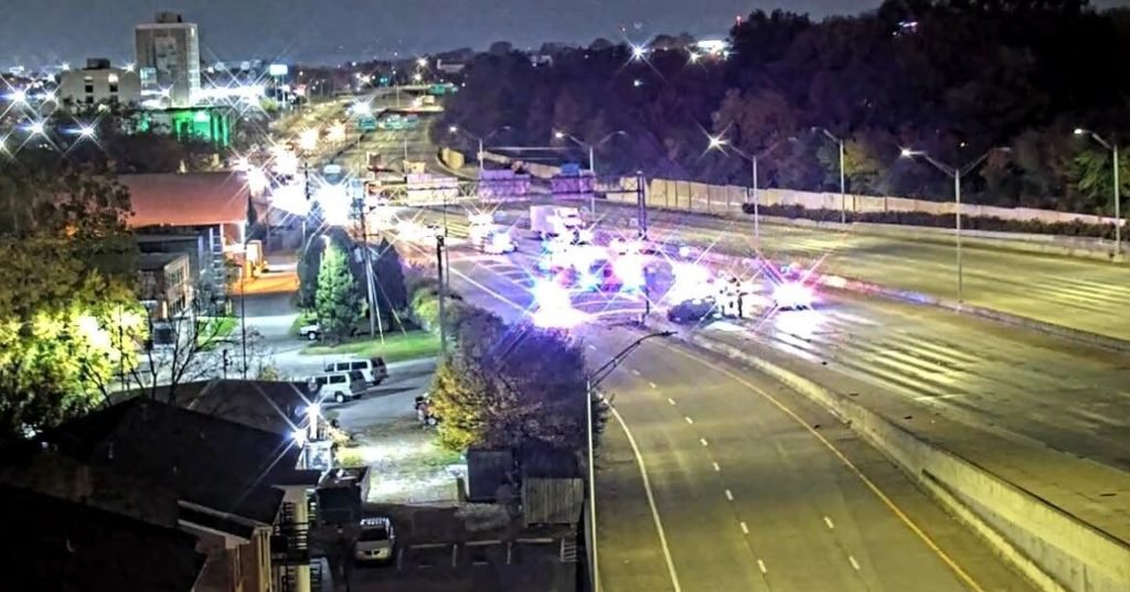 1 person dead after fiery crash on I-264 East near Bardstown Road - WDRB