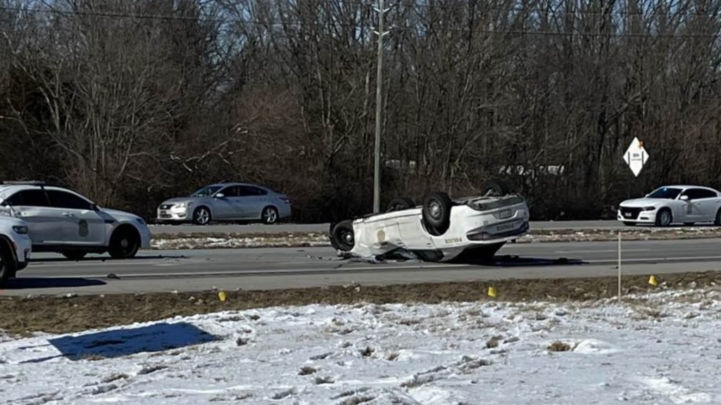 IMPD officer in 'critical but stable condition' following crash on Indy's southwest side - WTHR