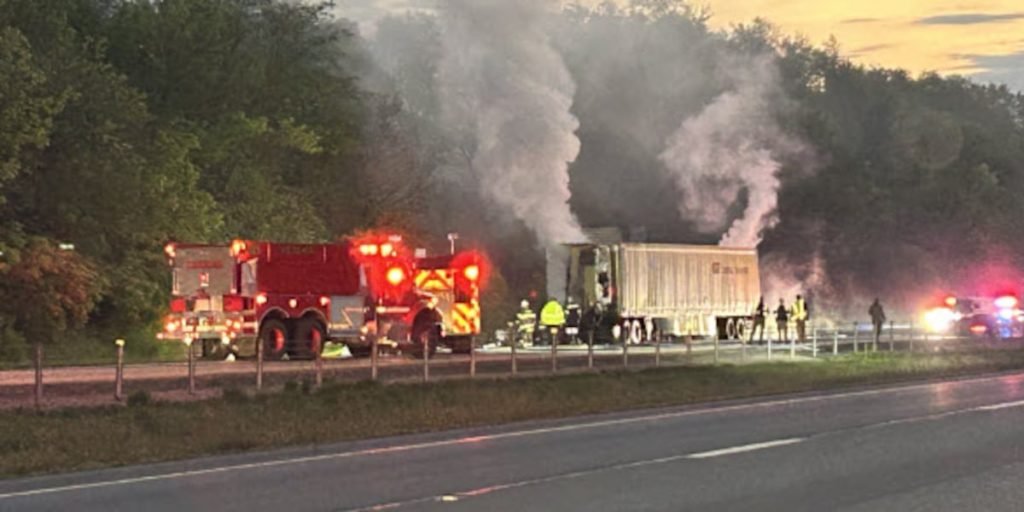 Fiery crash involving semis closes SB I-71 ‘for several hours’ in NKY - FOX19