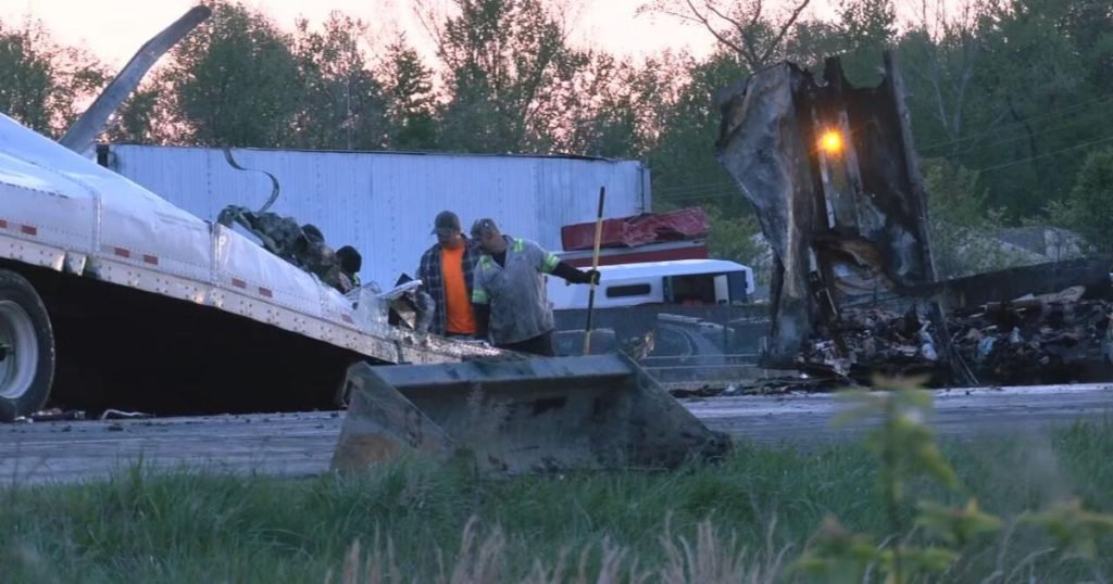 2 people dead after semi crash on Interstate 65 near Austin, Indiana late Monday night, police say - WDRB